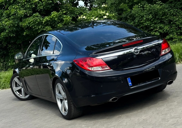 Opel Insignia cena 30700 przebieg: 180000, rok produkcji 2009 z Zwoleń małe 232